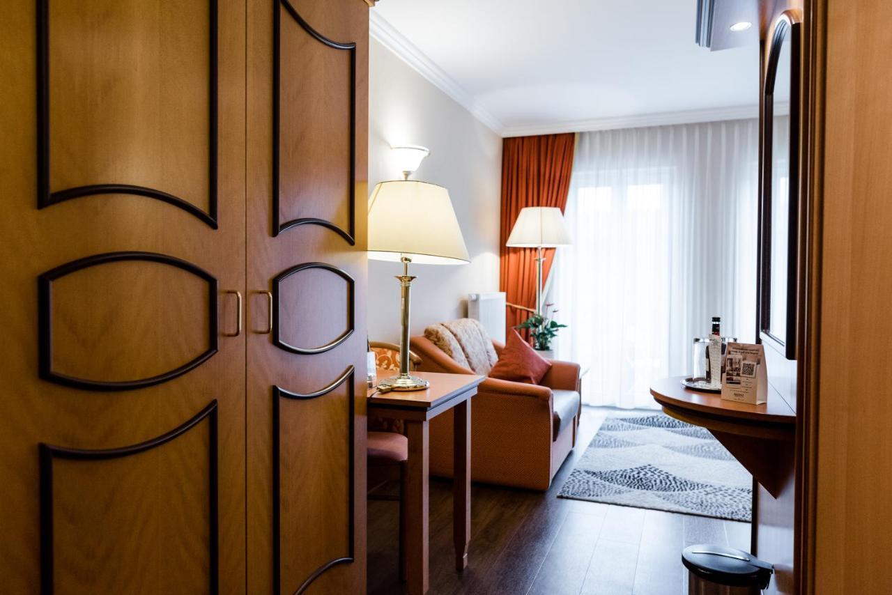 Akzent Hotel Bayerwald-Residenz Neukirchen  Ngoại thất bức ảnh