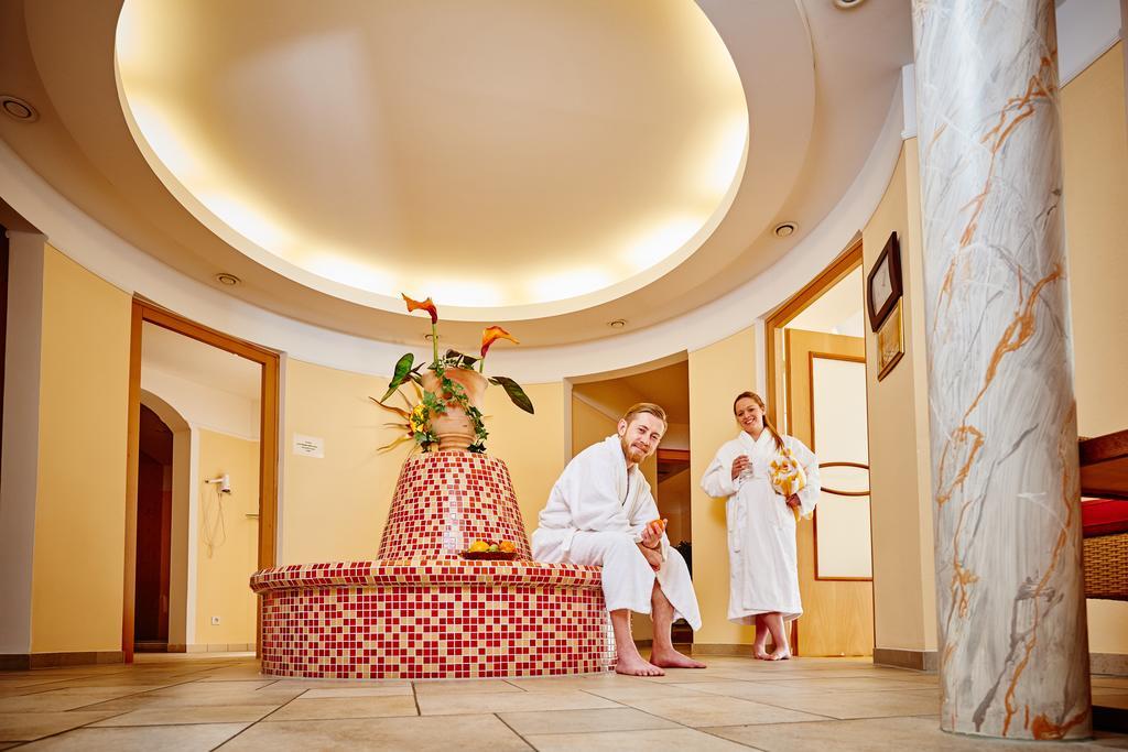 Akzent Hotel Bayerwald-Residenz Neukirchen  Ngoại thất bức ảnh