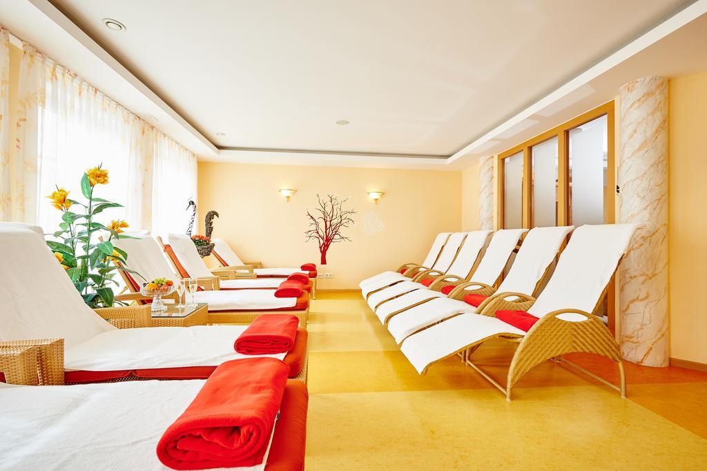 Akzent Hotel Bayerwald-Residenz Neukirchen  Ngoại thất bức ảnh