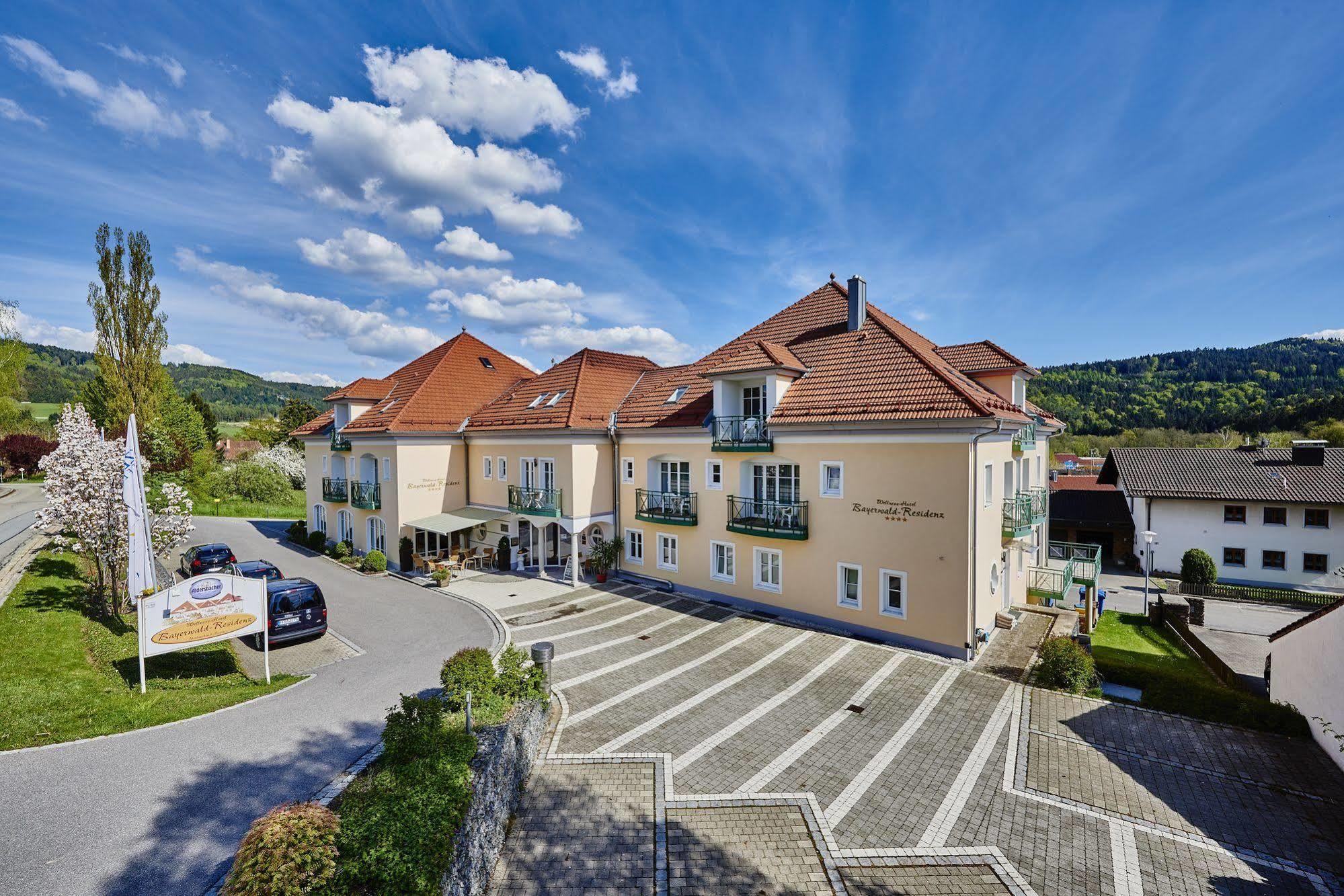 Akzent Hotel Bayerwald-Residenz Neukirchen  Ngoại thất bức ảnh