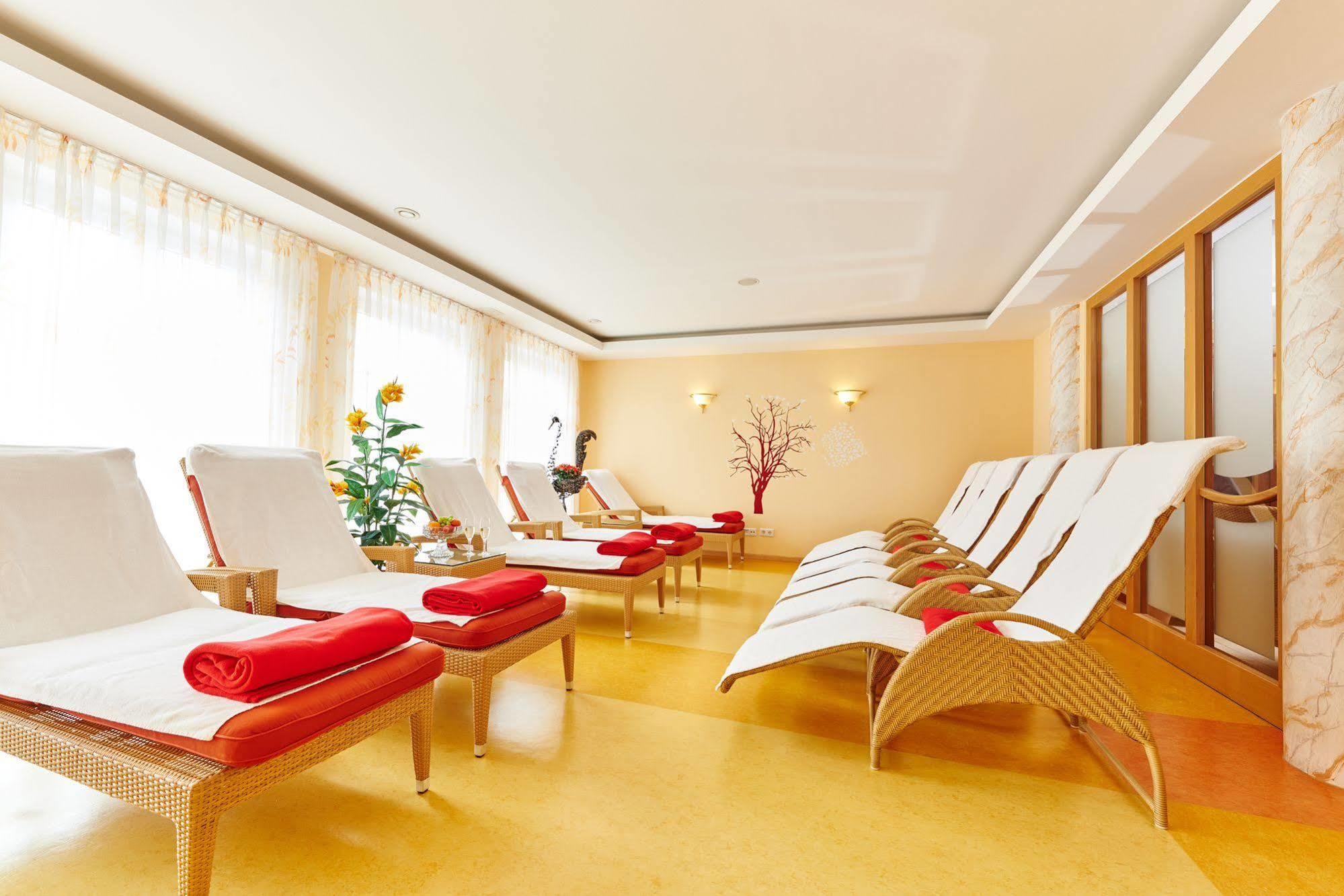 Akzent Hotel Bayerwald-Residenz Neukirchen  Ngoại thất bức ảnh