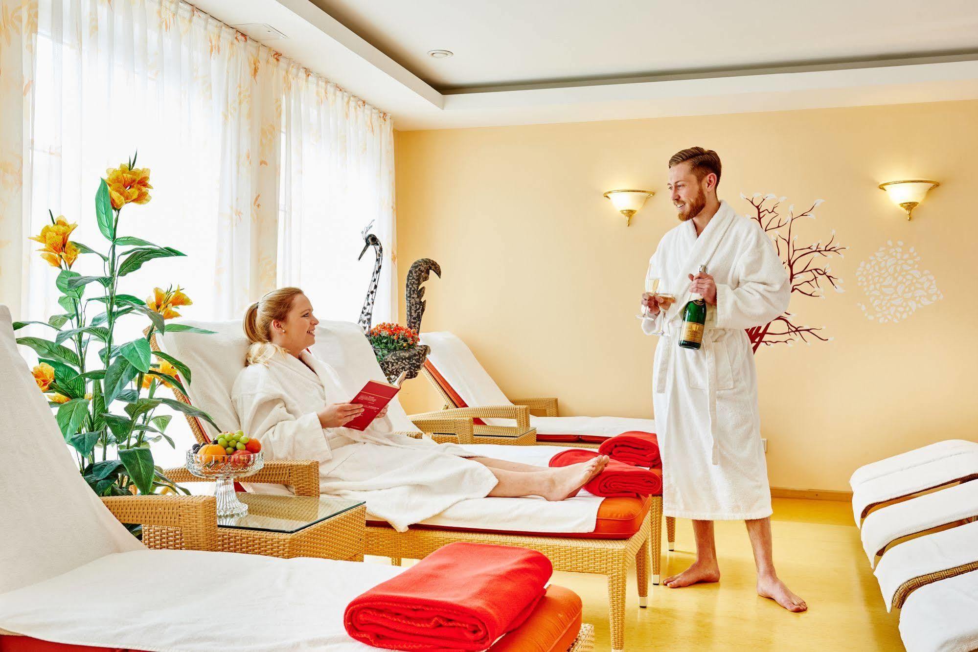Akzent Hotel Bayerwald-Residenz Neukirchen  Ngoại thất bức ảnh